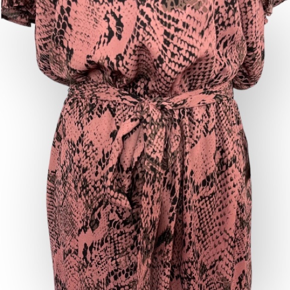 VANITY ROOM SNAKE PRINT HANKER CHIEF HEM DRESS SIZE SMALL - Picture 4 of 7